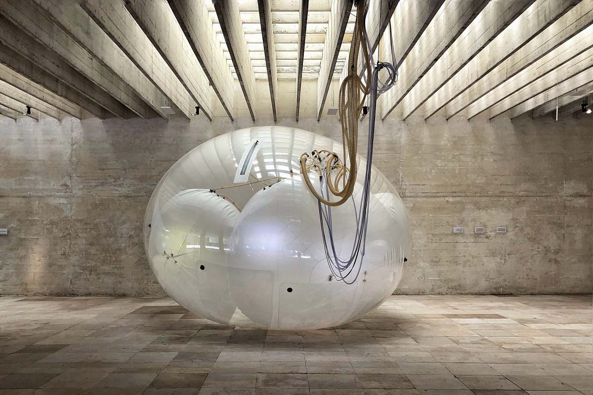 venezia white dome case inside the room, italy
